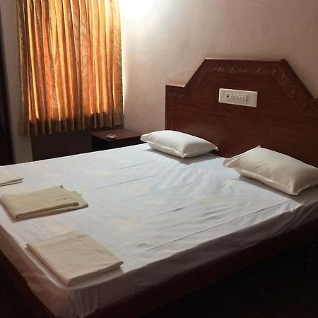 Sakthi Lodge Dharapuram Oda fotoğraf